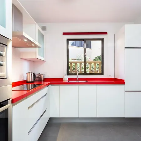 Medano Townhouse Holiday home *