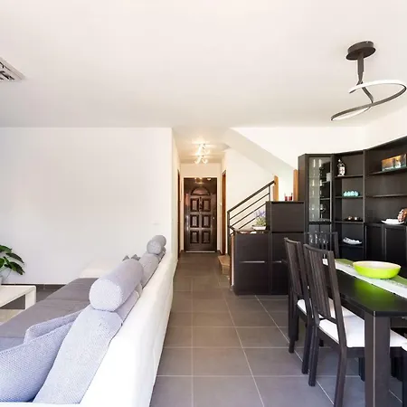 Medano Townhouse Holiday home *